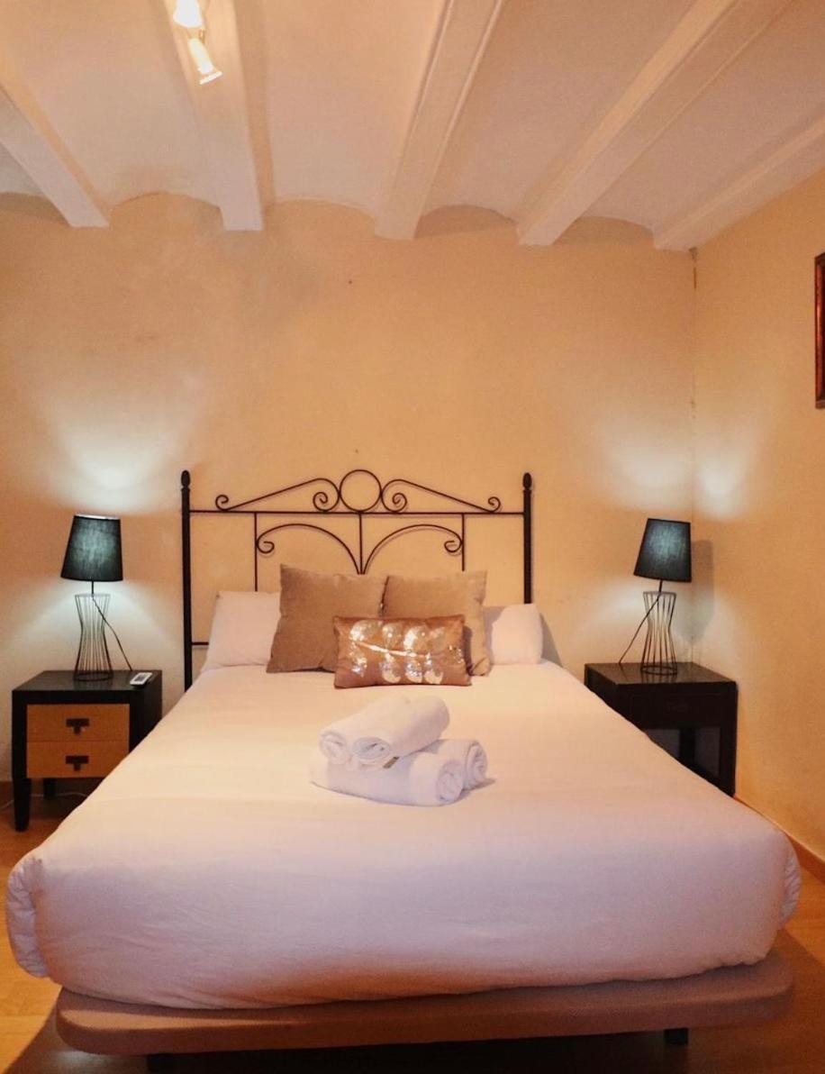 Private Rooms In City Center Barcelona Kültér fotó